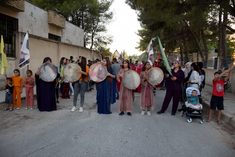 شبيبة تل تمر... سنبقى في ساحات النضال حتى تحقيق الحرية الجسدية للقائد