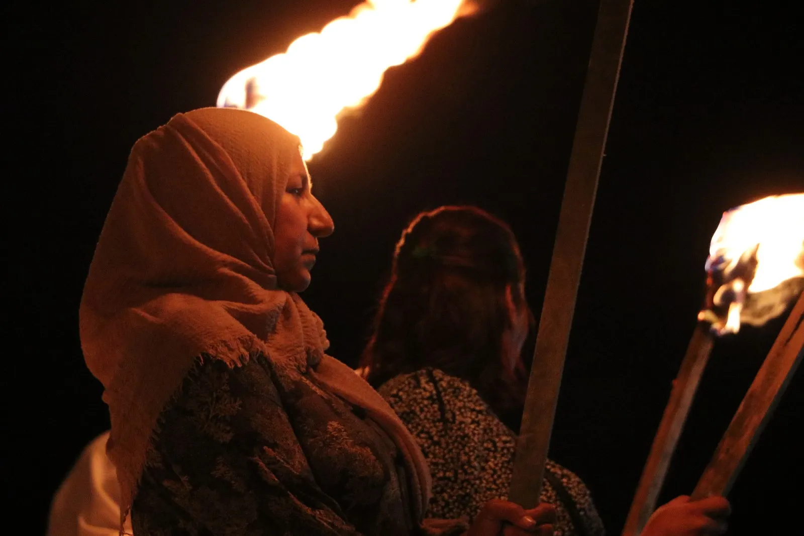 ​​​​​​​إيقاد الشموع في شمال وشرق سوريا عشية ذكرى الإبادة الجماعية بحق الإيزيديين