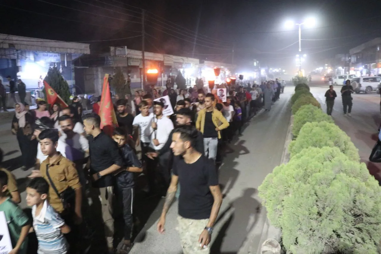 شبيبة كركي لكي  تتظاهر للمطالبة بحرية القائد عبد الله أوجلان