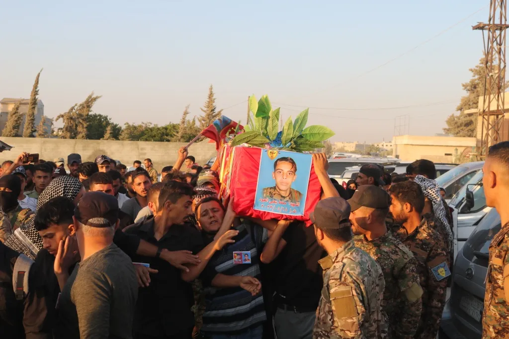 تشييع جثمان شهيد ومراسم غيابية لشهيد في منبج
