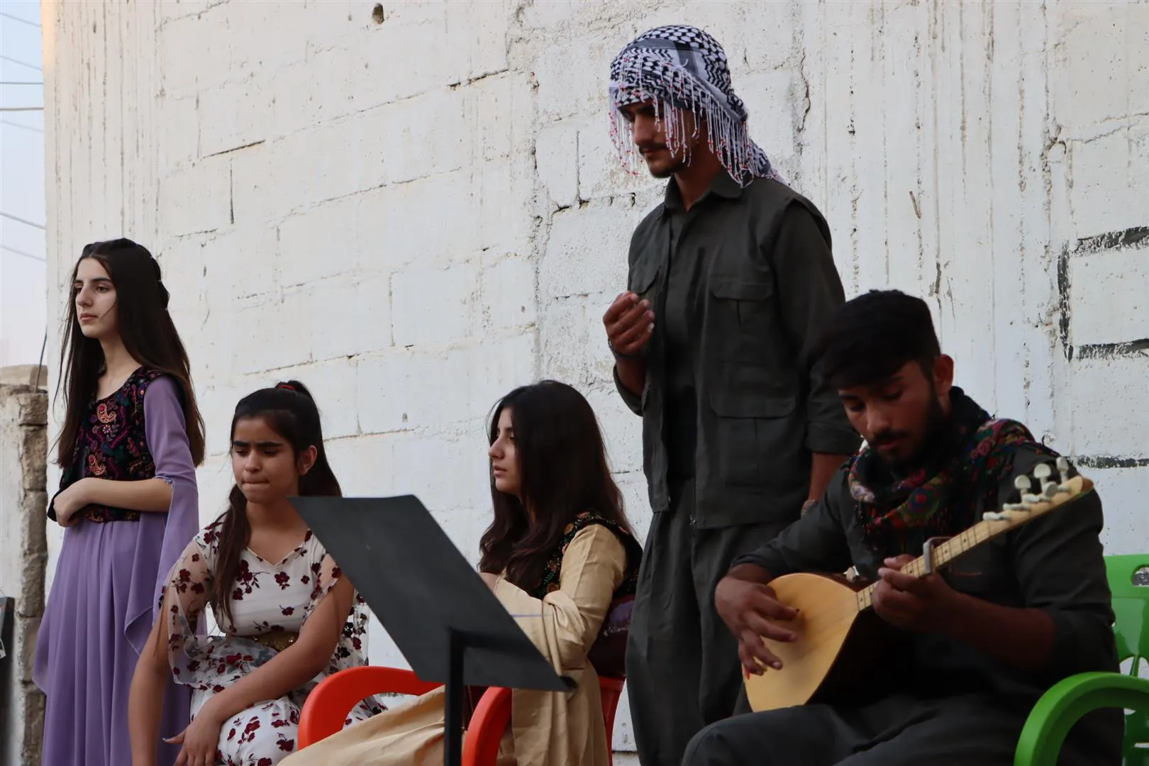 ​​​​​​​الفن الثوري أحد وسائل مواجهة الحرب الخاصة