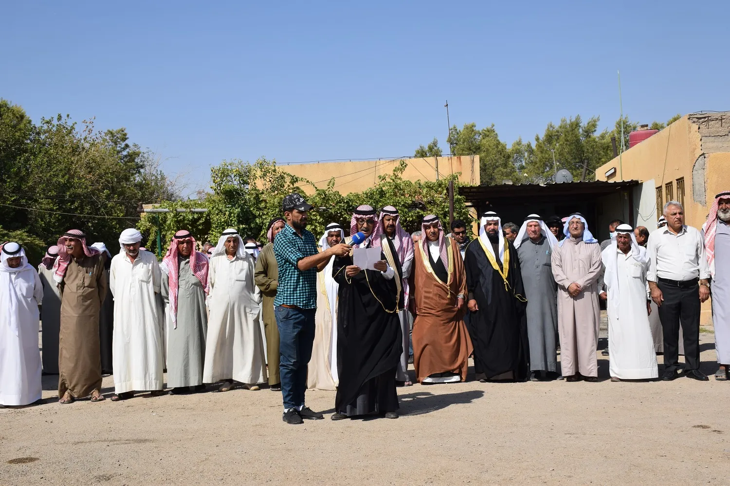 عشائر وأحزاب سياسية تدعو لرصّ الصفوف أمام محاولات بث الفتن