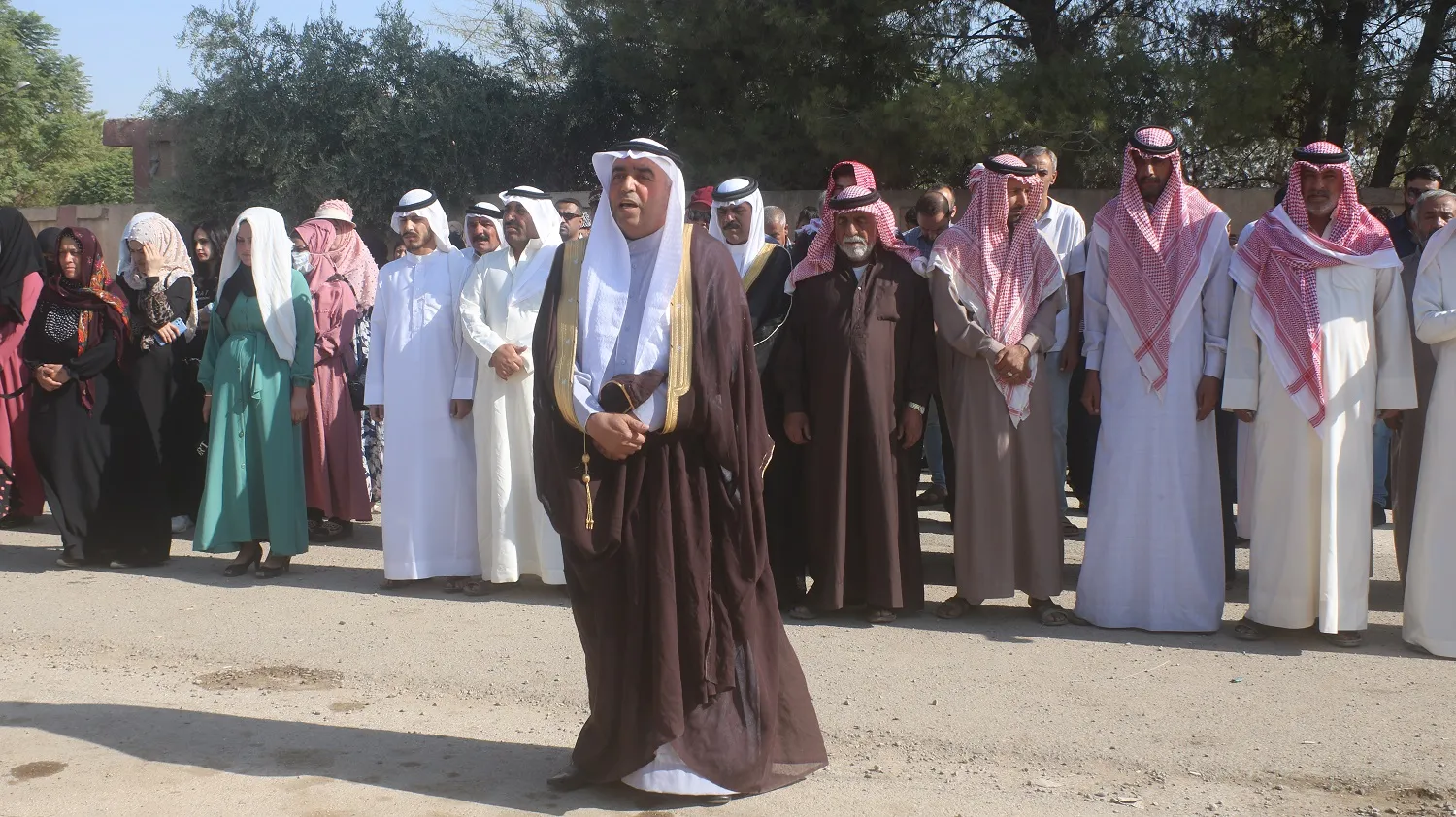 عشائر وأحزاب سياسية تدعو لرصّ الصفوف أمام محاولات بث الفتن