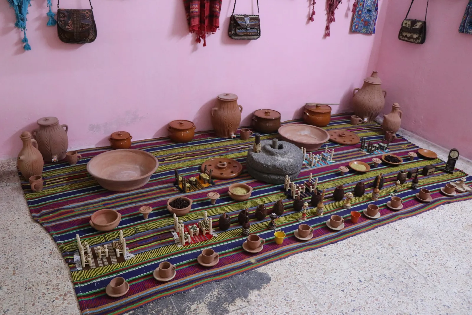 ​​​​​​​معرض للأدوات التراثية والأعمال اليدوية في حلب