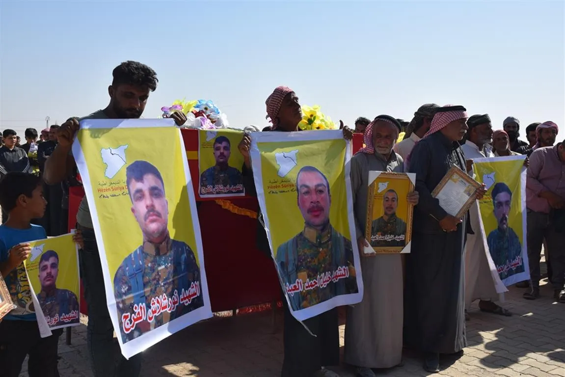 ​​​​​​​أهالي الشدادي يشيّعون جثامين ثلاثة مقاتلين من قسد