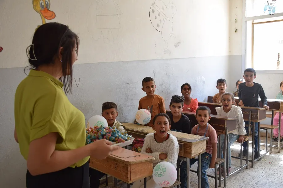الإدارة الذاتية لإقليم الجزيرة تطّلع على أوضاع الطلبة بعد افتتاح المدارس