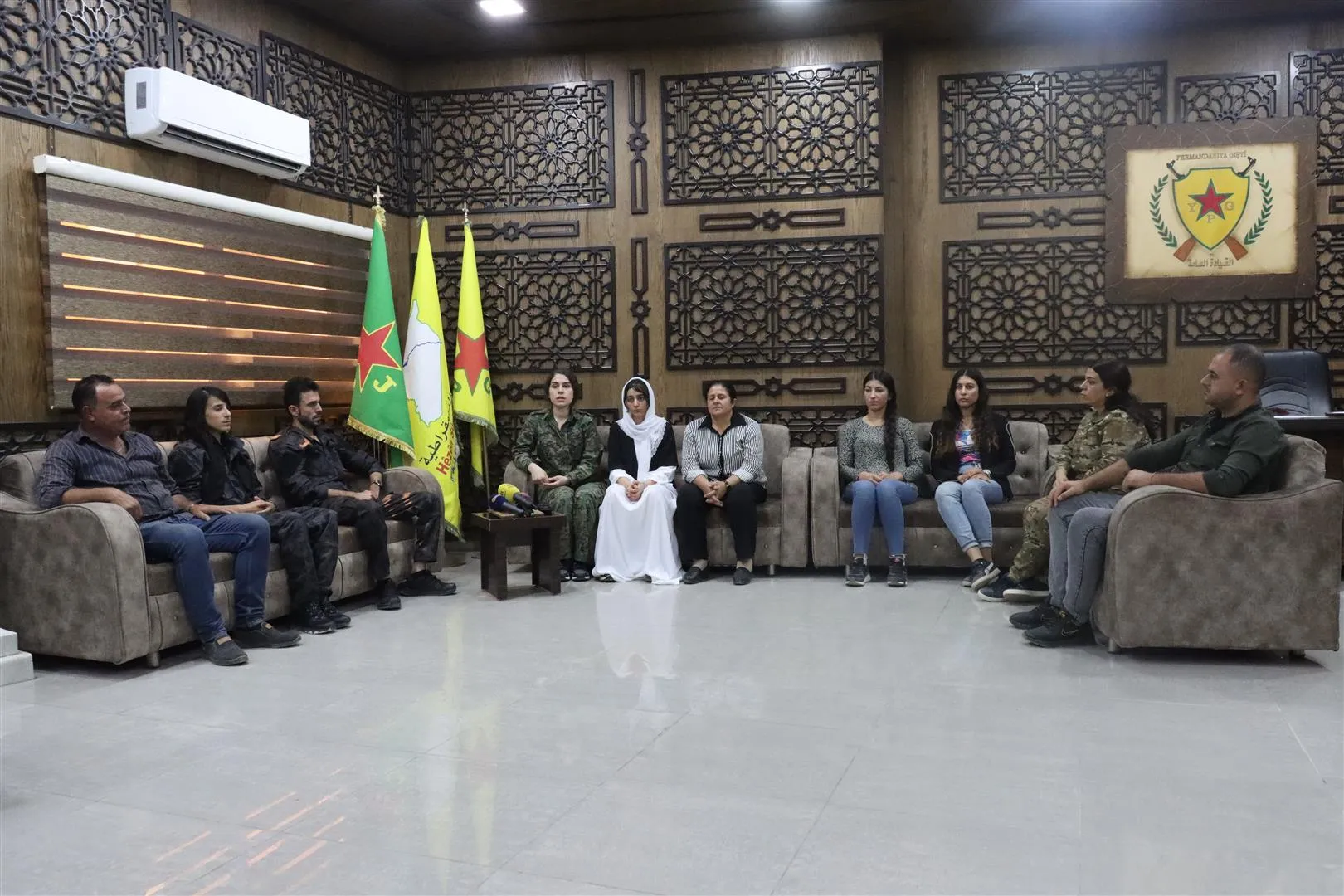 ​​​​​​​تسليم الشابة الإيزيدية فريال إبراهيم إلى وحدات مقاومة شنكال