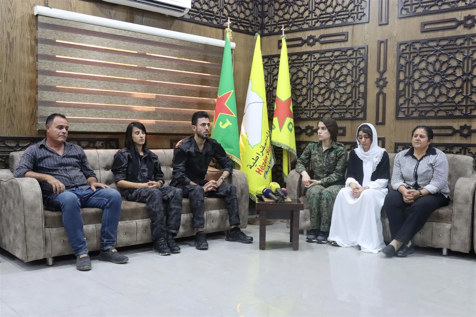 ​​​​​​​تسليم الشابة الإيزيدية فريال إبراهيم إلى وحدات مقاومة شنكال