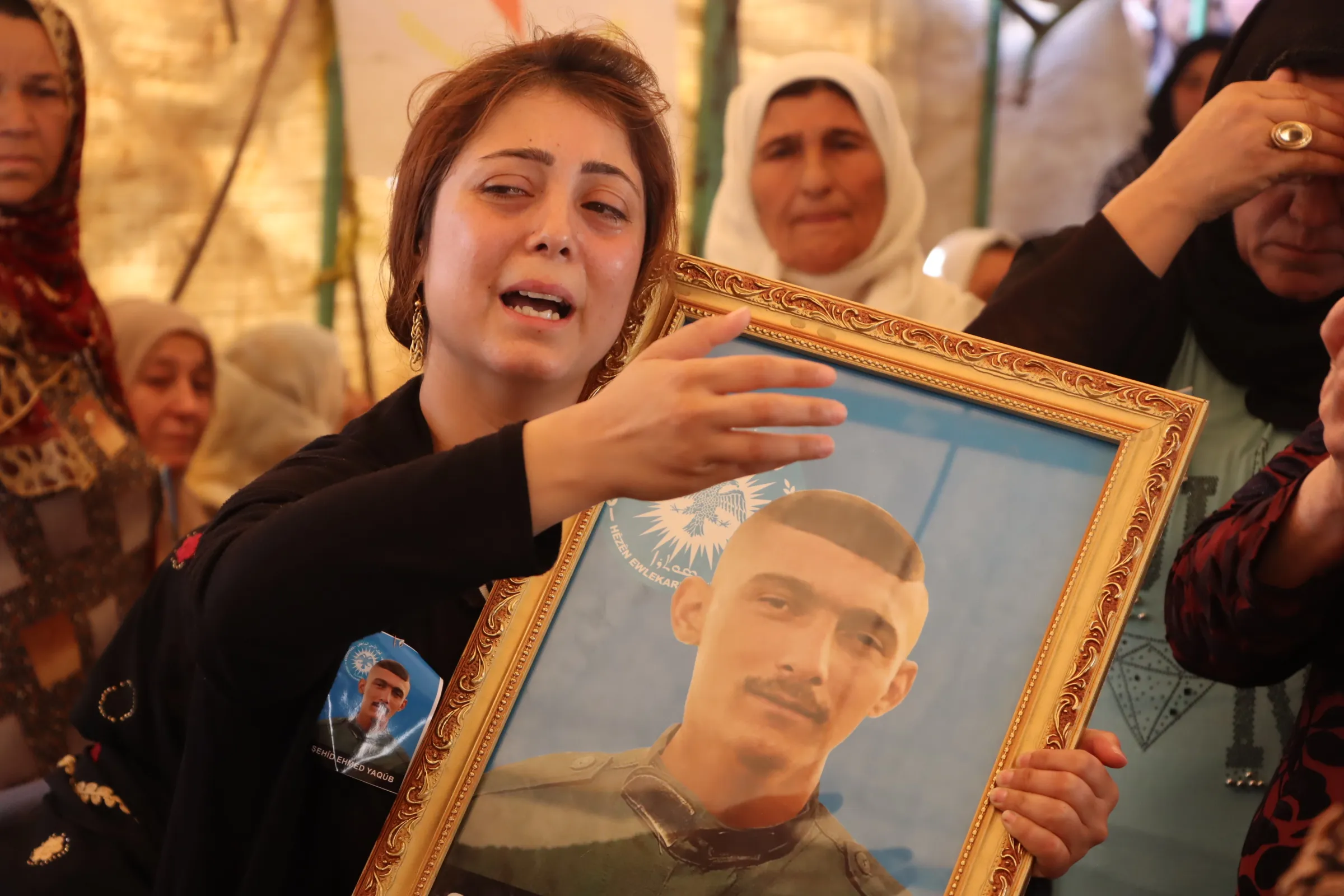 ​​​​​​​معزون وذوو الشهداء: سنحمي ثورة أخوة الشعوب مهما كلفنا الأمر