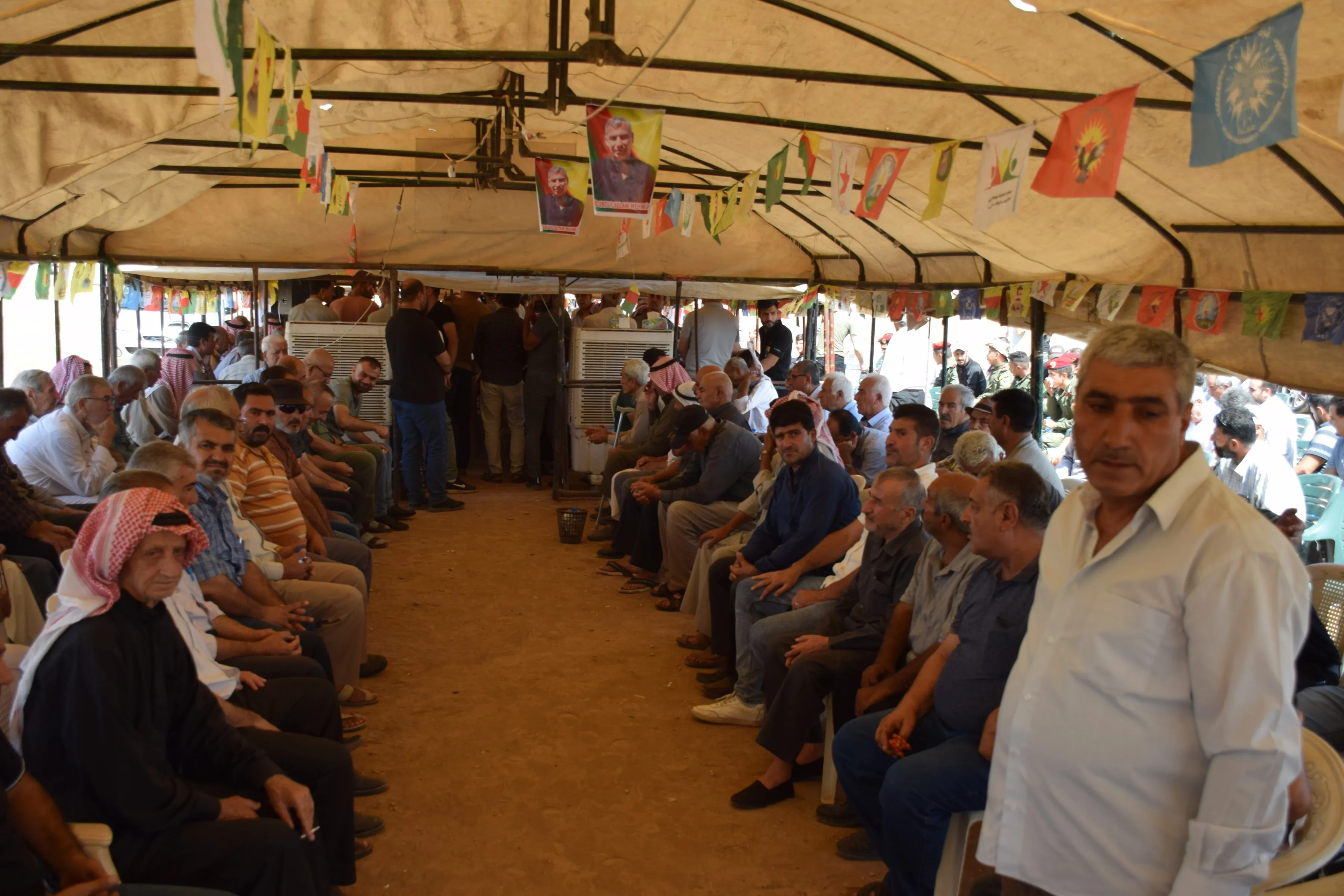 ​​​​​​​معزون وذوو الشهداء: سنحمي ثورة أخوة الشعوب مهما كلفنا الأمر