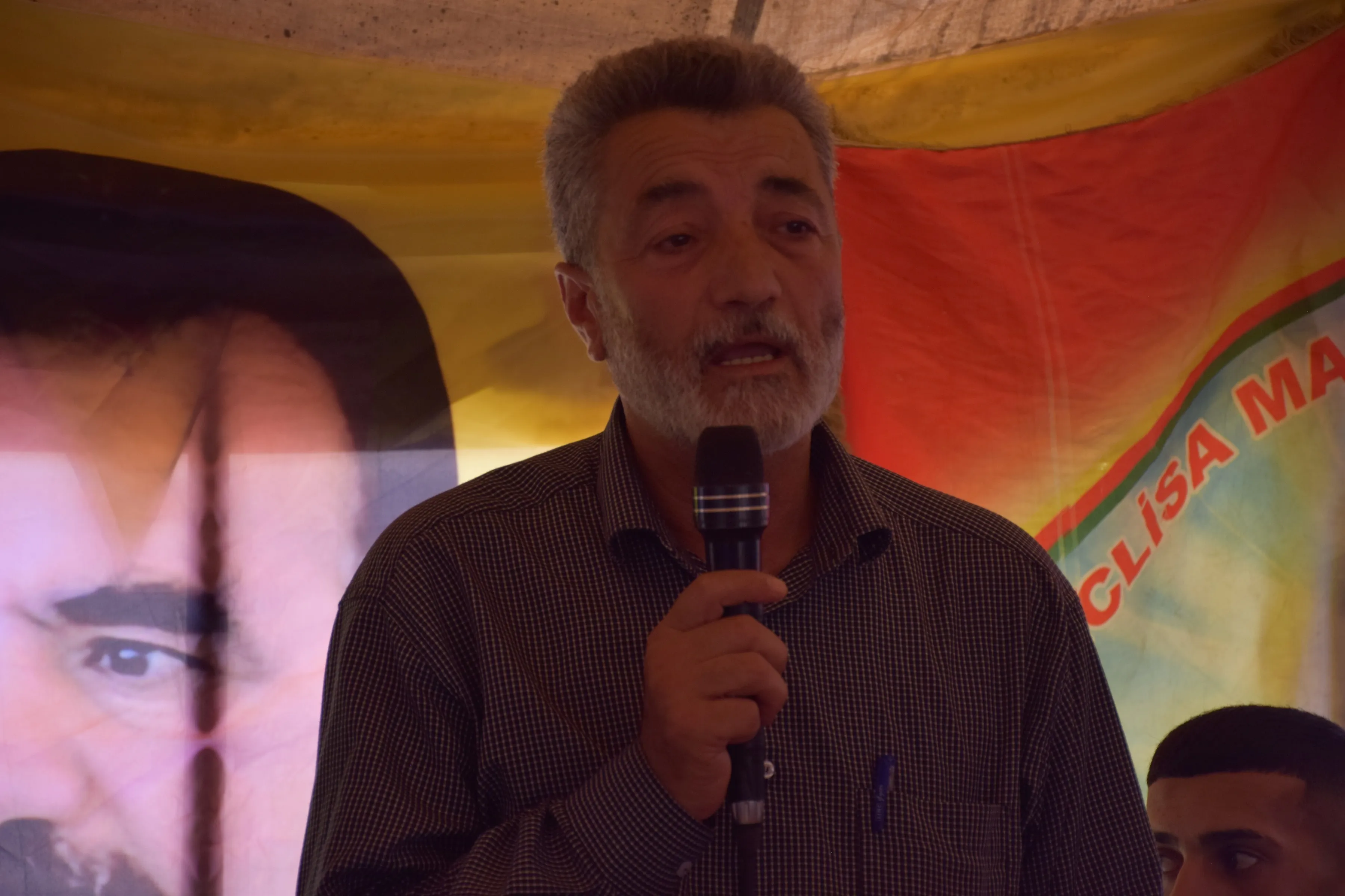 ​​​​​​​معزون وذوو الشهداء: سنحمي ثورة أخوة الشعوب مهما كلفنا الأمر