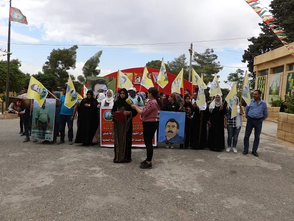 التأكيد على مواصلة السعي لتحرير القائد عبد الله اوجلان في نهاية اعتصام الطبقة