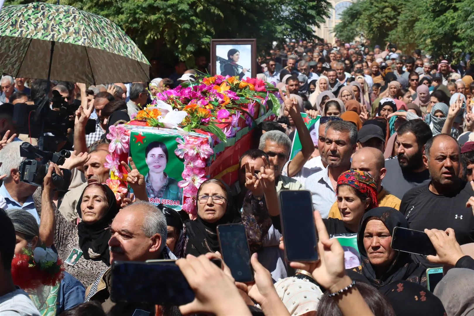 ​​​​​​​خلال مراسم القيادية شرفين: شارة النصر ستبقى مرفوعة حتى دحر العدو