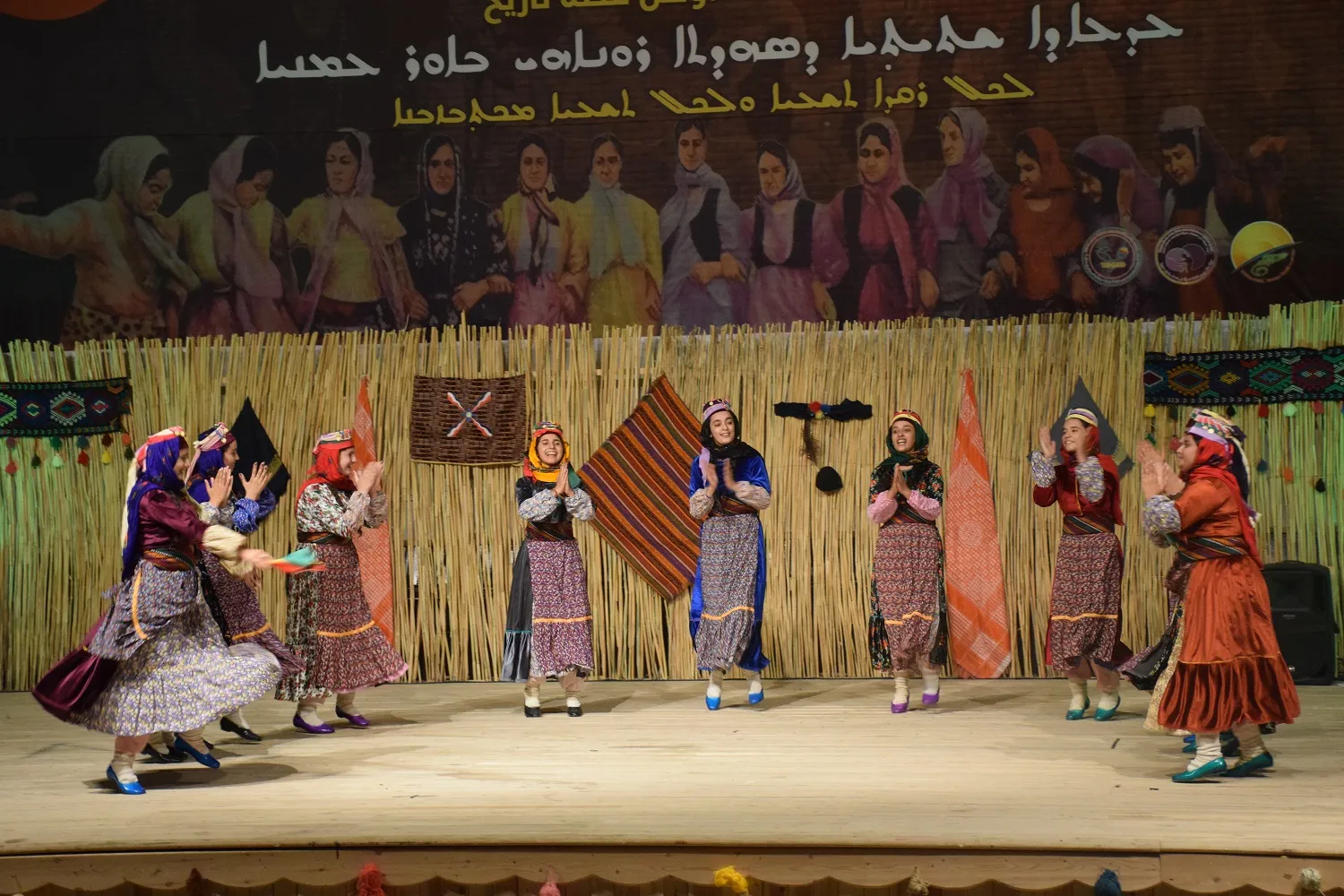دبكات شعبية من تراث مكونات مختلفة في اليوم الثالث لمهرجان الشهيدة روناهي