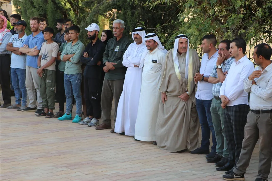 أهالي الحسكة يشيعون جثمان الشهيد أويس إبراهيم بمراسم مهيبة