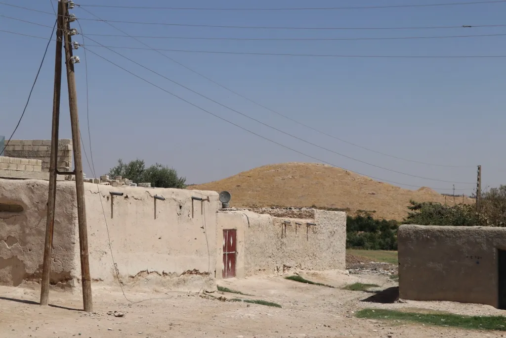 مقاتلون: نحن أبناء عشائر ذات إرث تاريخي وسنحافظ على أمن وسلامة أهلنا ومنطقتنا