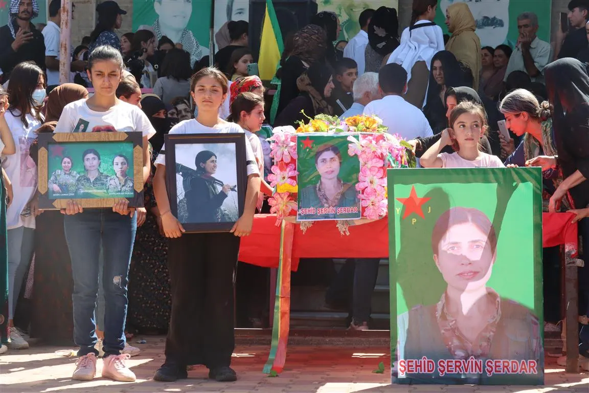 ​​​​​​​القيادية شرفين..  25 عاماً من النضال