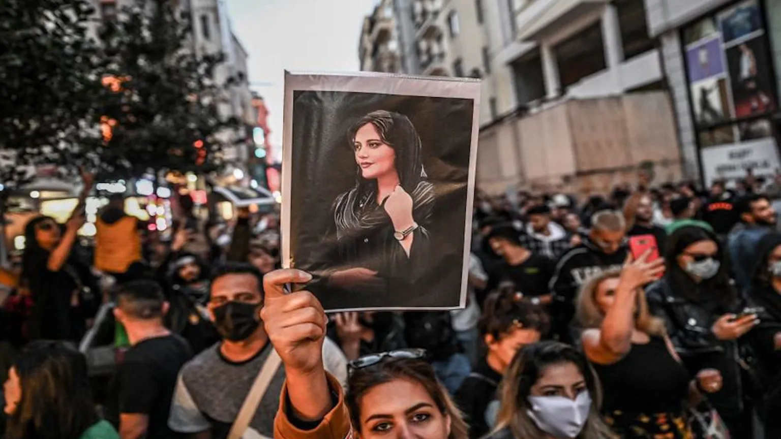 صحفية مصرية: "Jin, Jiyan, Azadî" بات منهجاً للحياة وللمرأة