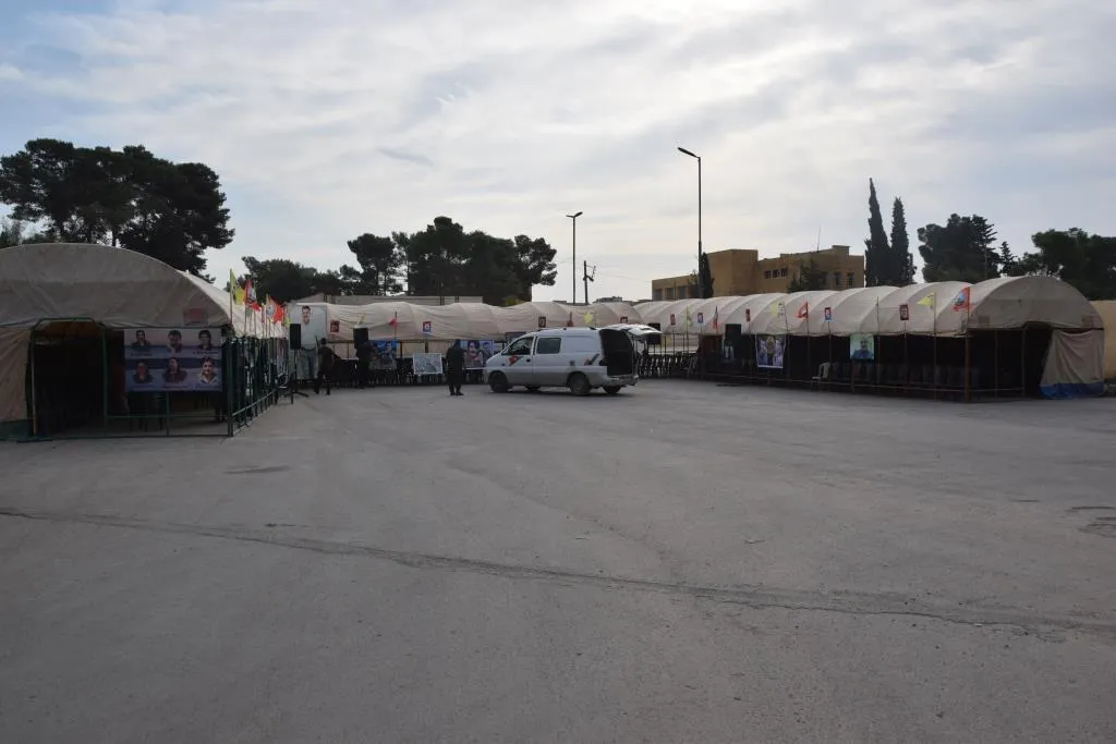 ​​​​​​​انطلاق فعاليات خيمة المقاومة المنددة بالمؤامرة الدولية التي تعرّض لها القائد