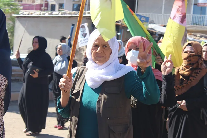 النساء في مقاطعة قامشلو: حرية القائد عبد الله أوجلان ضمان لحرية المجتمع