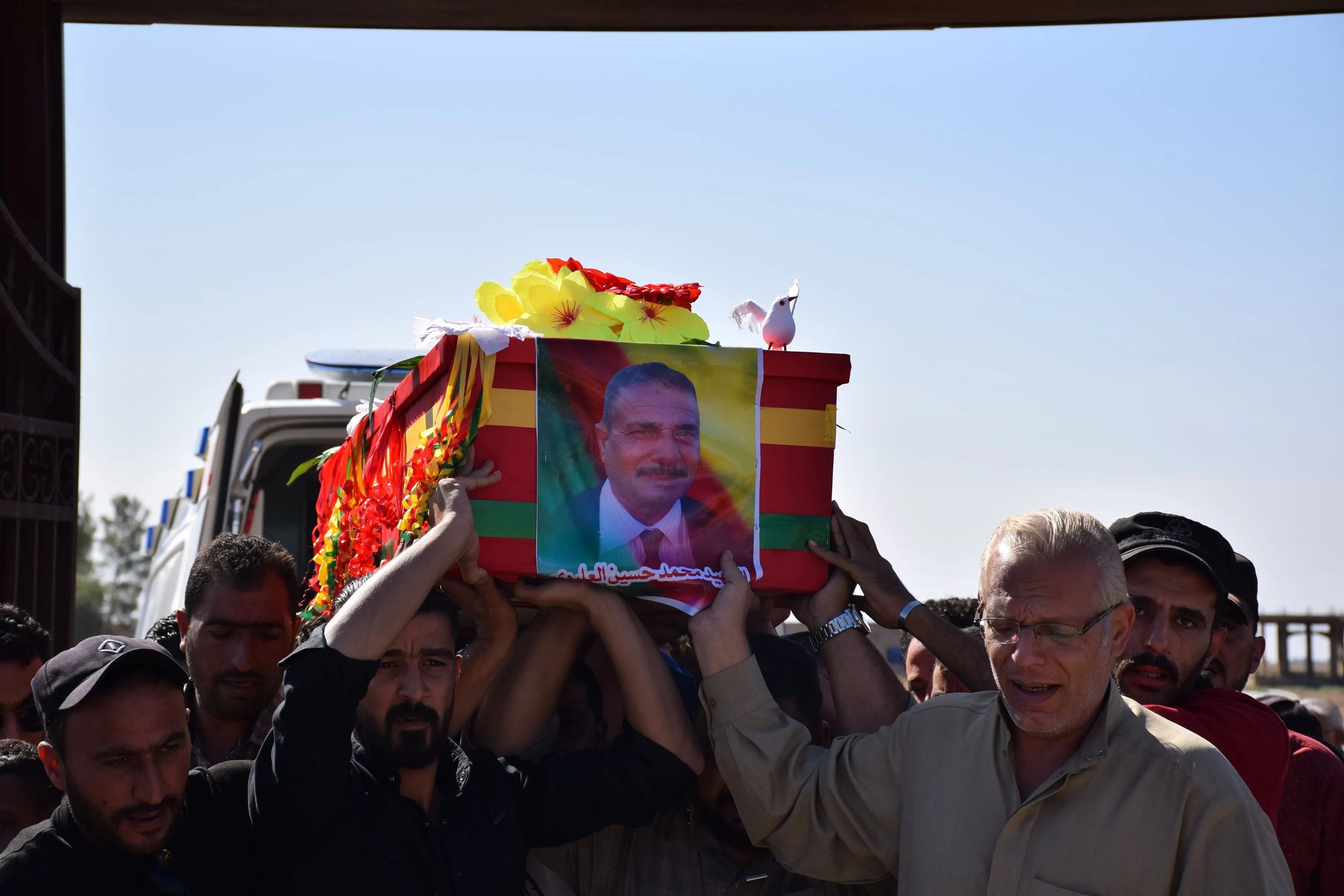 جثمان المواطن محمد العليوي يوارى الثرى في تربه سبيه