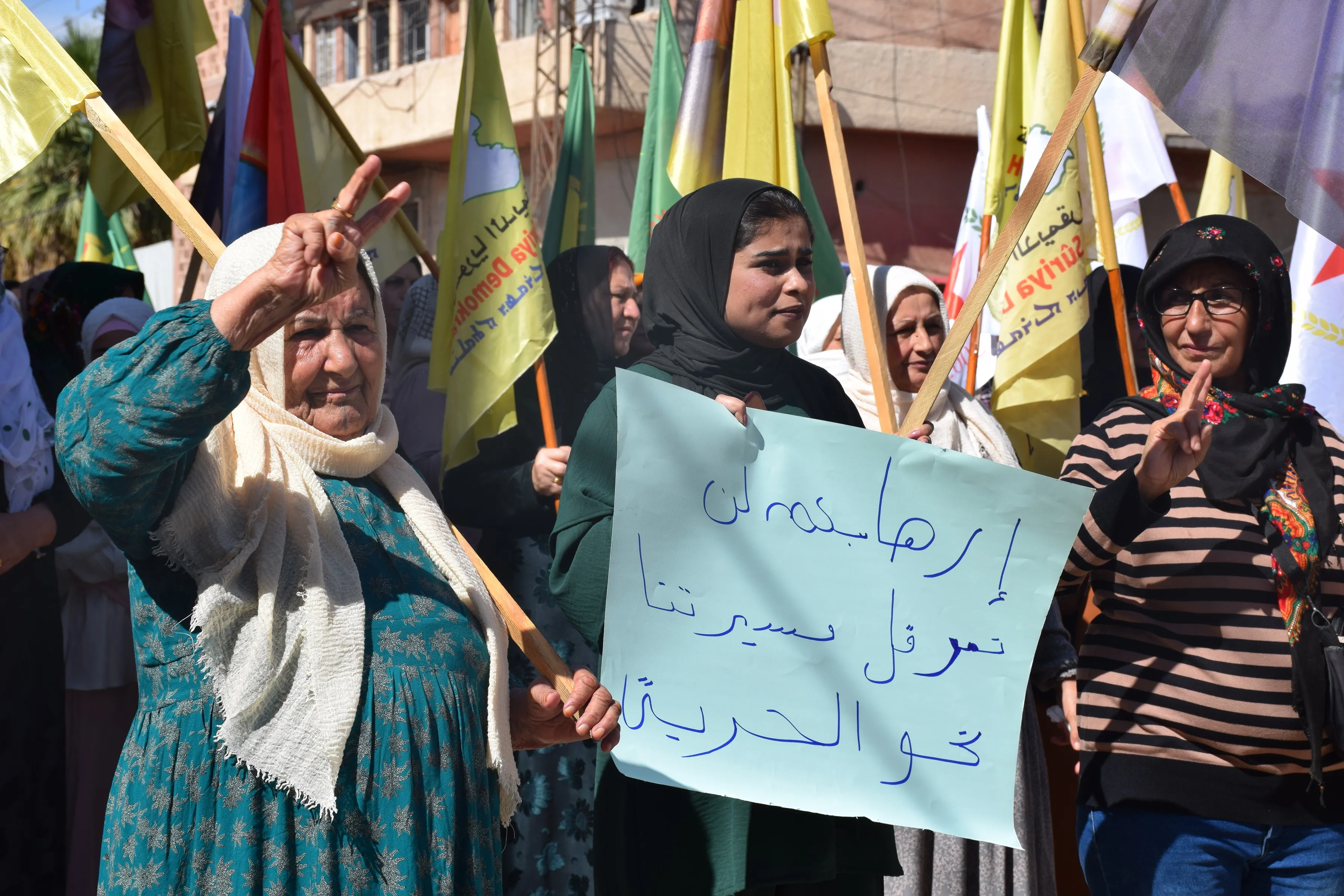 ​​​​​​​الآلاف في إقليم الجزيرة ينددون بهجمات الاحتلال ويؤكدون على النضال والمقاومة