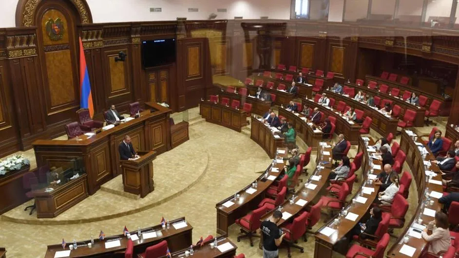 برلمان أرمينيا يصادق على نظام إنشاء المحكمة الجنائية الدولية