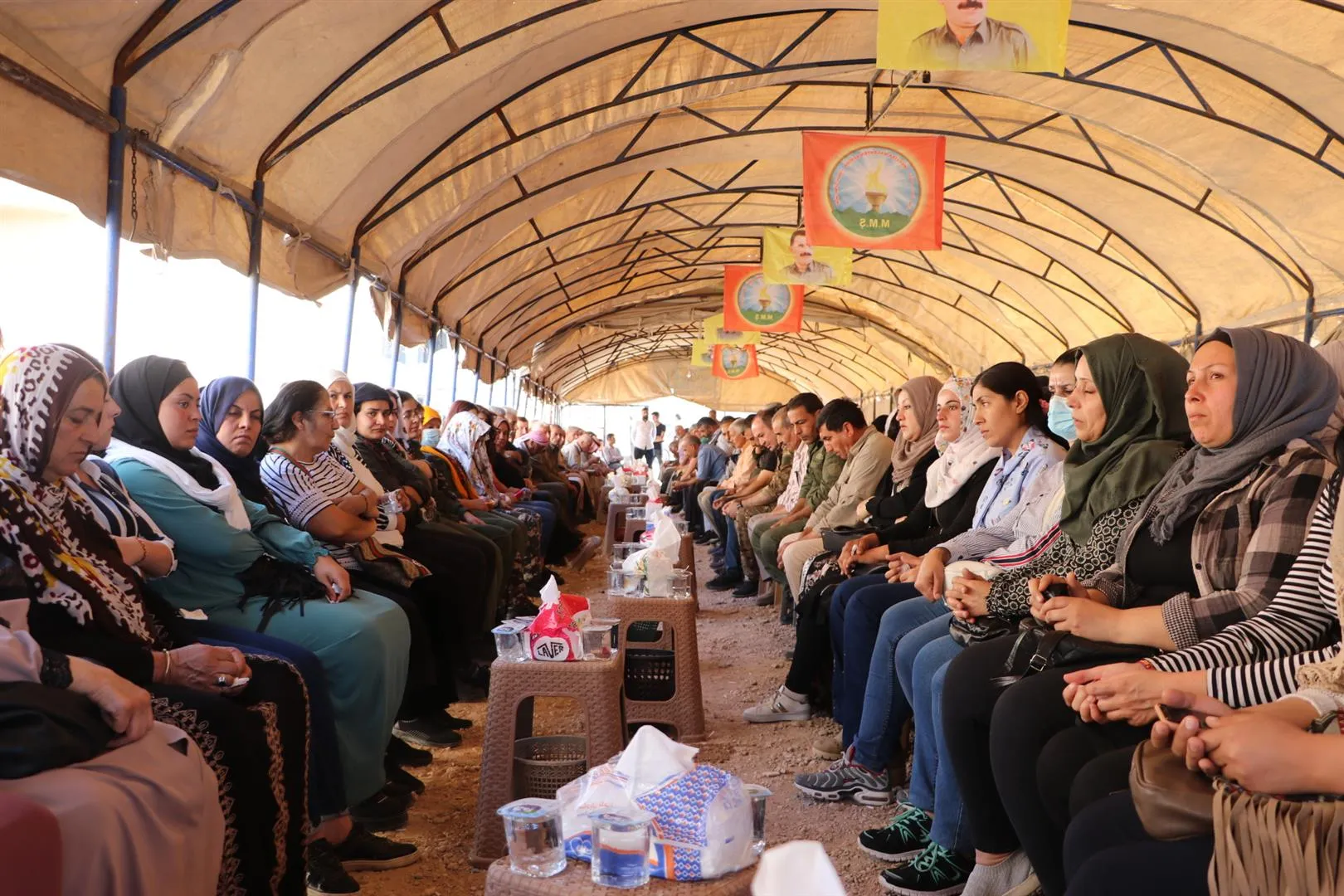 ​​​​​​​أهالي الحسكة يقدّمون واجب العزاء لذوي شهيدين