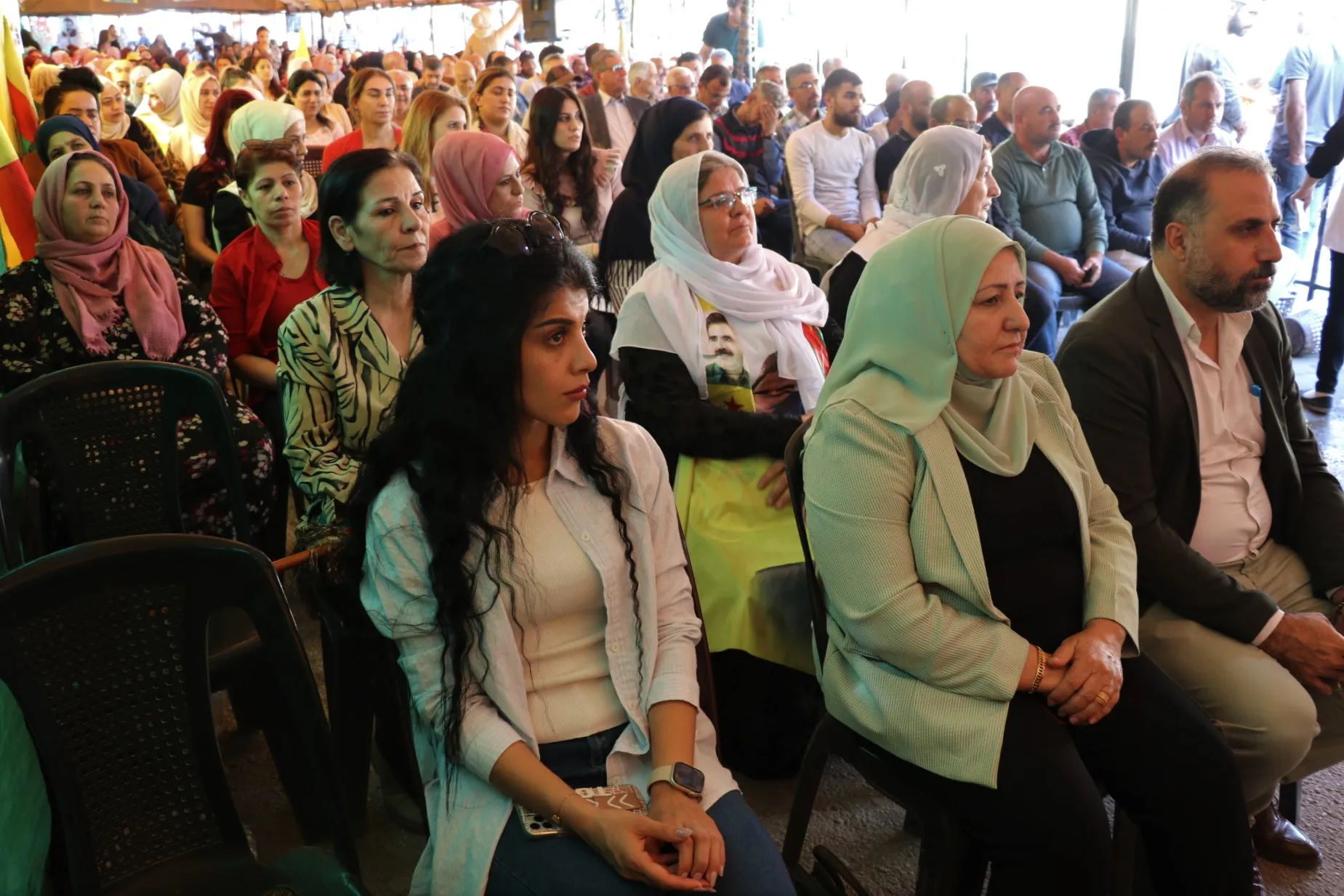 ​​​​​​​مقاطعة قامشلو تعتصم تضامناً مع حرية القائد عبد الله أوجلان الجسدية