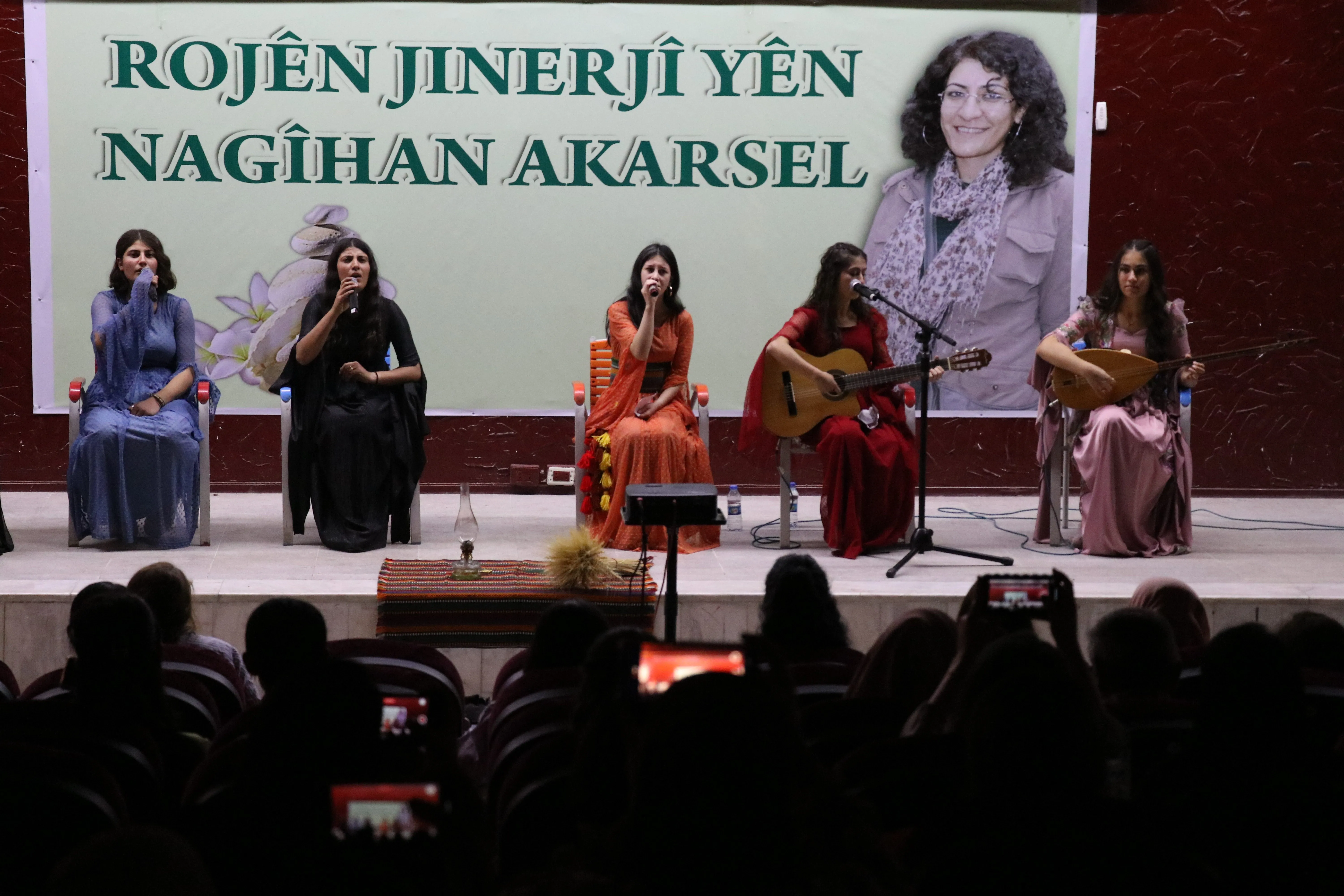 ​​​​​​​استذكار الشهيدة ناكهان آكارسال خلال فعاليات "Rojên Jînerjî" في قامشلو