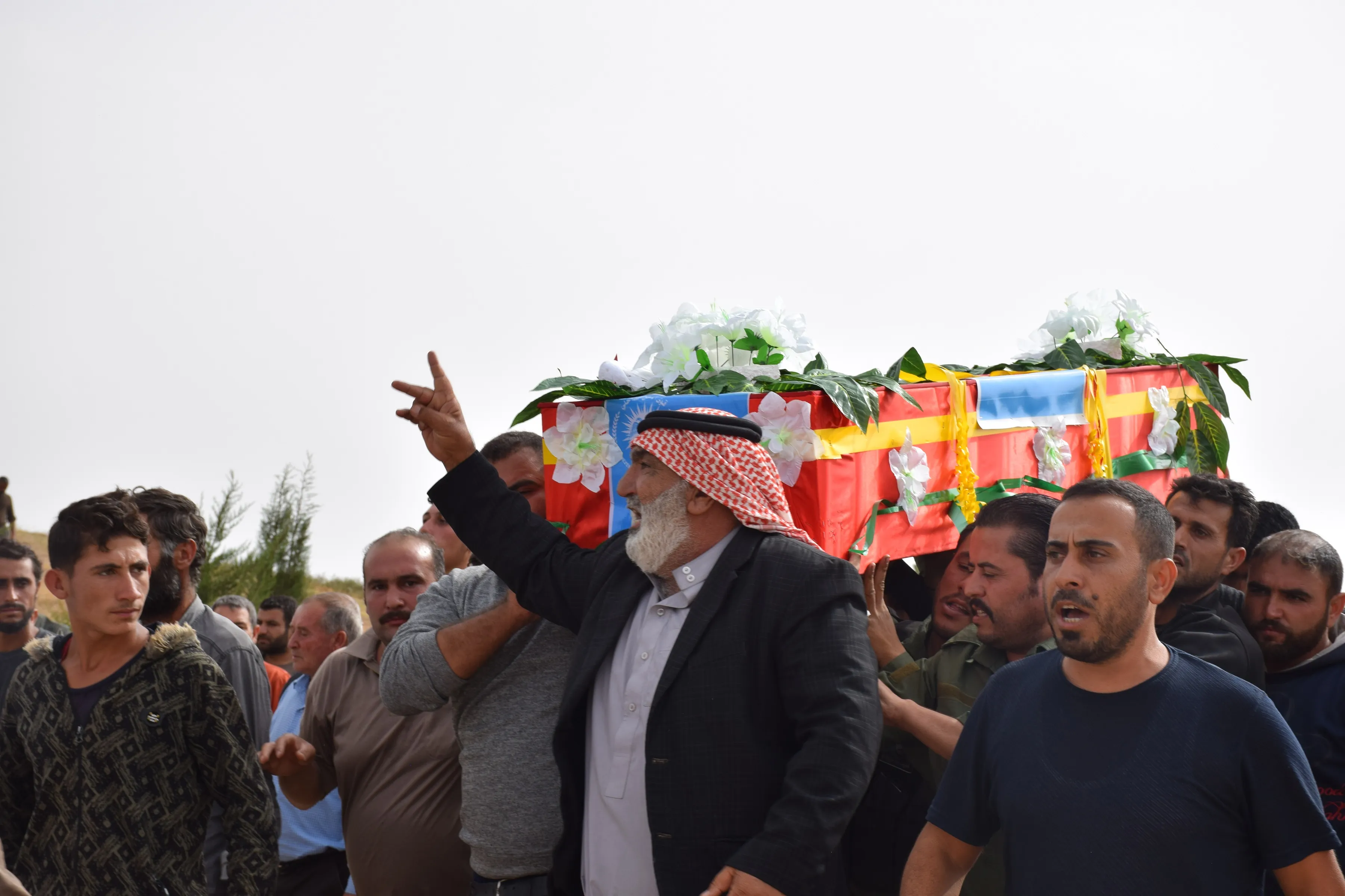 جثامين أعضاء قوى الأمن الداخلي توارى الثرى في مقاطعة قامشلو