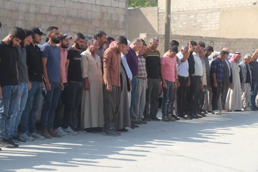 ​​​​​​​أهالي كوباني يؤدون واجب العزاء لذوي الشهيد باكوك كوباني