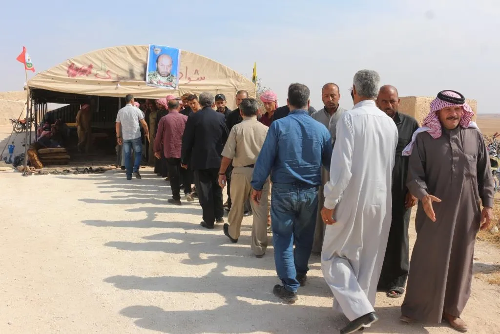 ​​​​​​​أهالي إقليم الفرات يؤدون واجب العزاء لذوي 6 شهداء