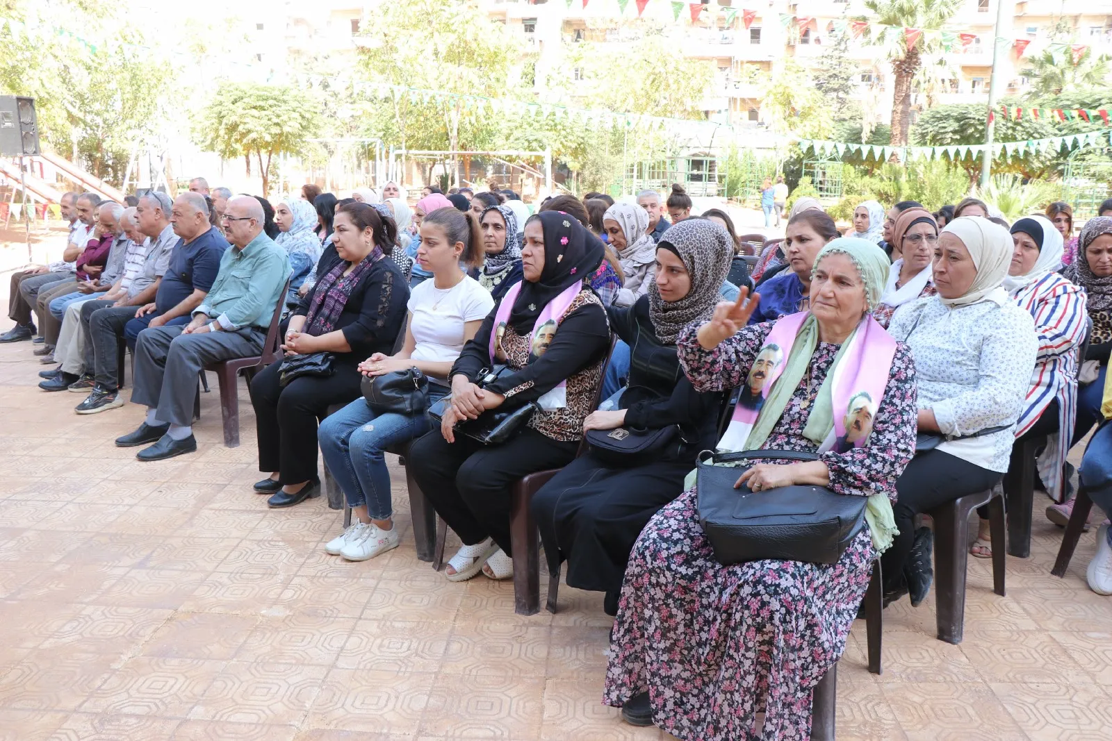 ضمن خيمة كسر العزلة المفروضة على القائد: أفكاره أقوى من أسلحة تركيا المتطورة