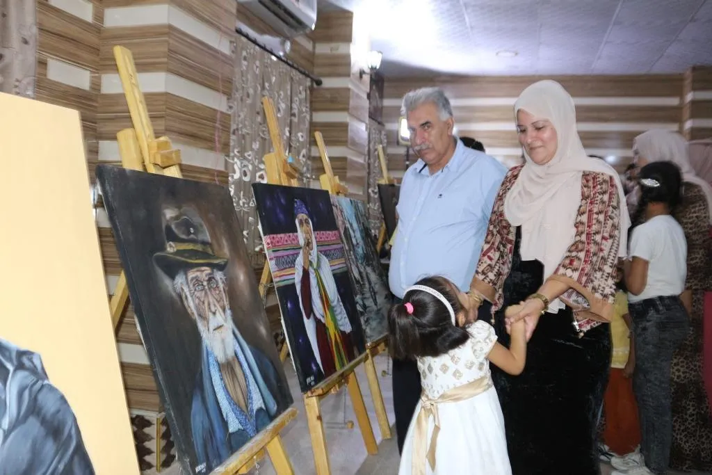 المعرض الرابع للوحات الفنية يفتتح في إقليم الفرات