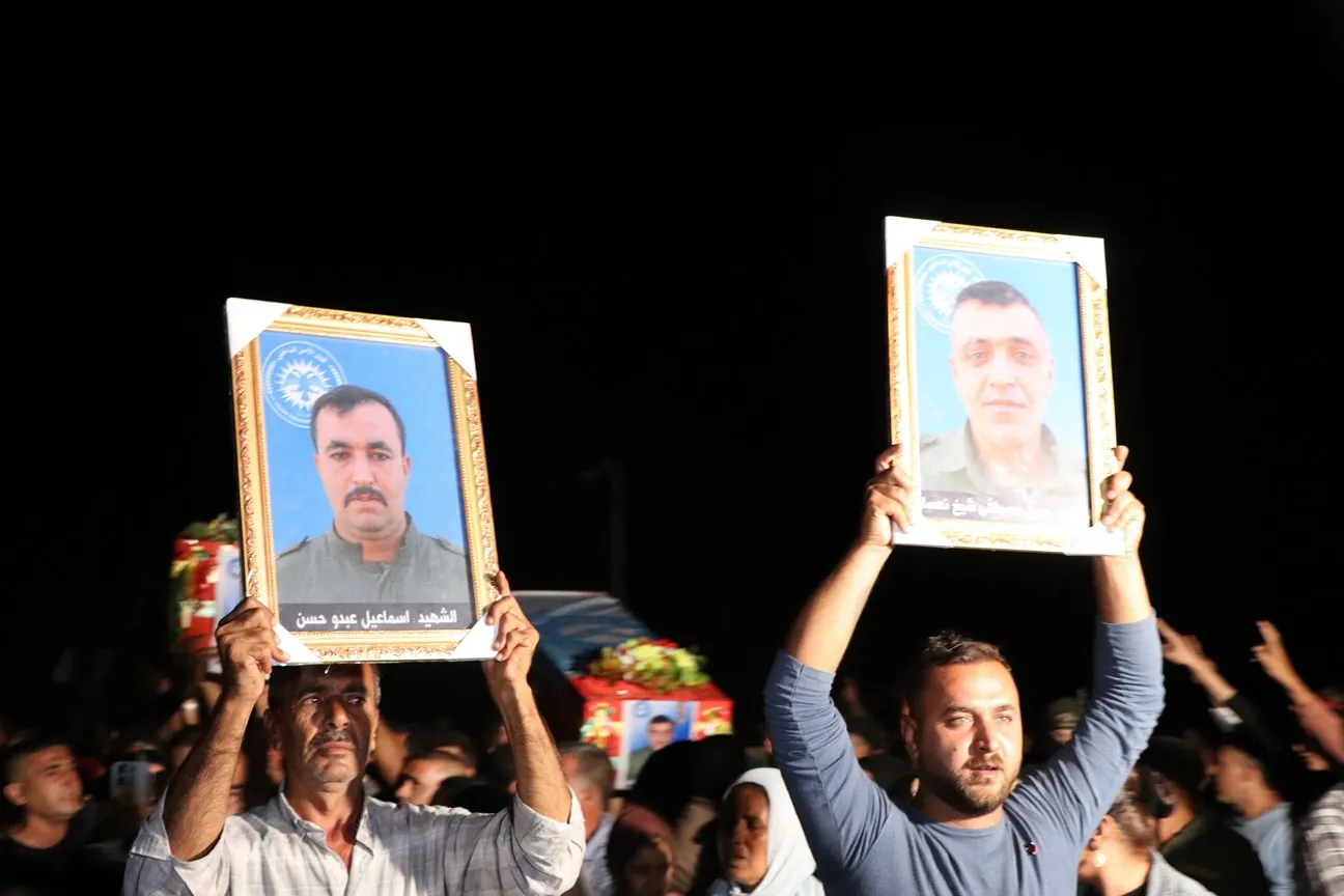 أهالي عفرين والشهباء يستقبلون جثماني شهيدين من قوات مكافحة المخدرات