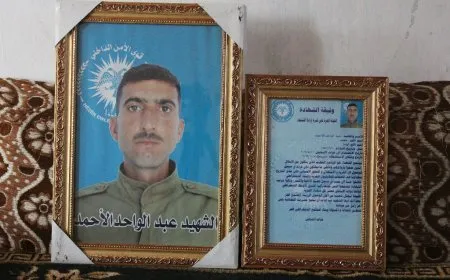 الشهيد عبد الواحد الأحمد وازن بين مسؤولية الوطن والعائلة