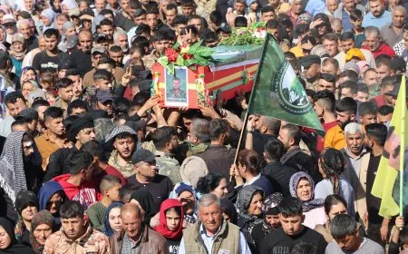 مهجّرو عفرين وأهالي الشهباء يشيّعون جثمان الشهيد عكيد عفرين