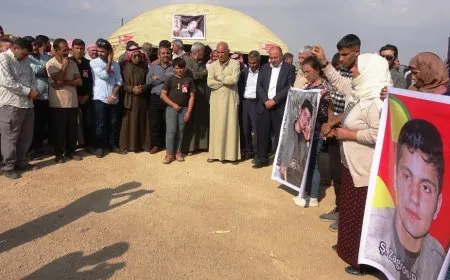 أهالي إقليم الفرات يقدمون واجب العزاء لذوي الشهيد زاغروس