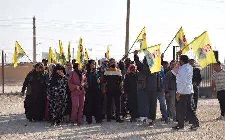 "حرية القائد عبد الله أوجلان الجسدية مطلب الجميع"