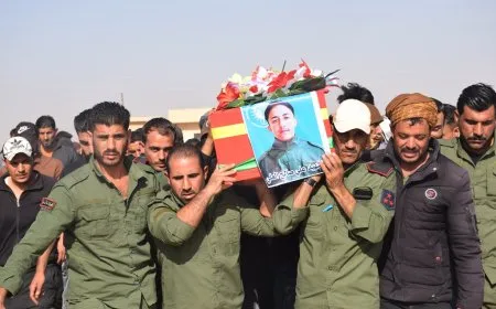 أهالي الشدادي يشيّعون جثمان عضو قوى الأمن الداخلي علي العلي