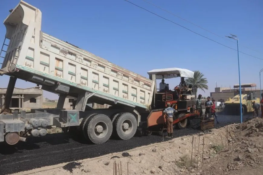 تزفيت شارع البلدية في بلدة الباغوز بريف دير الزور الشرقي