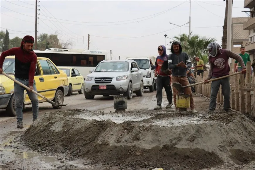 لإضفاء جمالية على مدينة الحسكة البدء بترميم المنصفات وتزويدها بالإنارة
