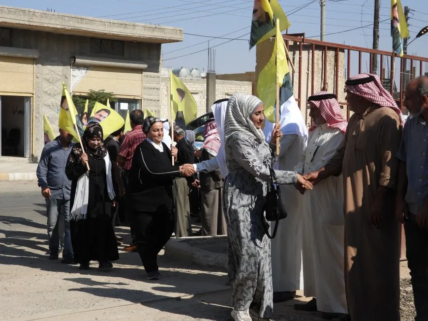 أهالي الجرنية ينددون خلال فعالية اعتصام بالعزلة المفروضة على القائد عبد الله أوجلان