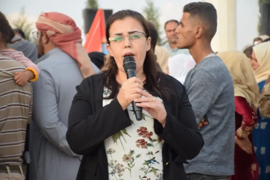 أهالي الرقة يشيعون جثماني شهيدين من مقاتلي قوات سوريا الديمقراطية