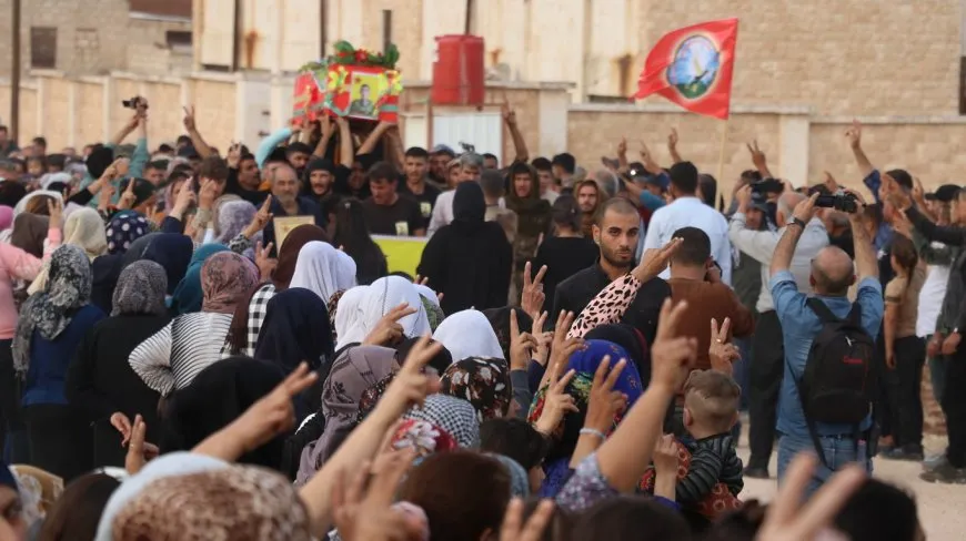 تشييع جثمان الشهيد شاهين شهبا إلى مزار شهداء مقاومة العصر