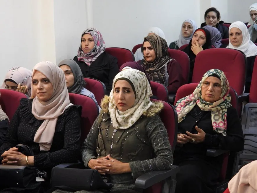 ندوة حوارية حول سرطان الثدي في الطبقة