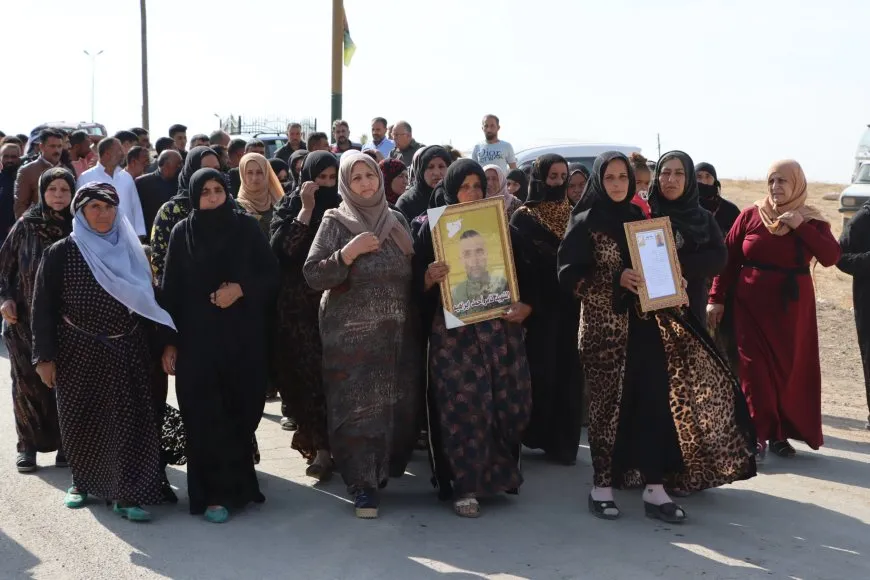 التشديد على تعزيز التكاتف في خيمة عزاء شهيدين بقامشلو
