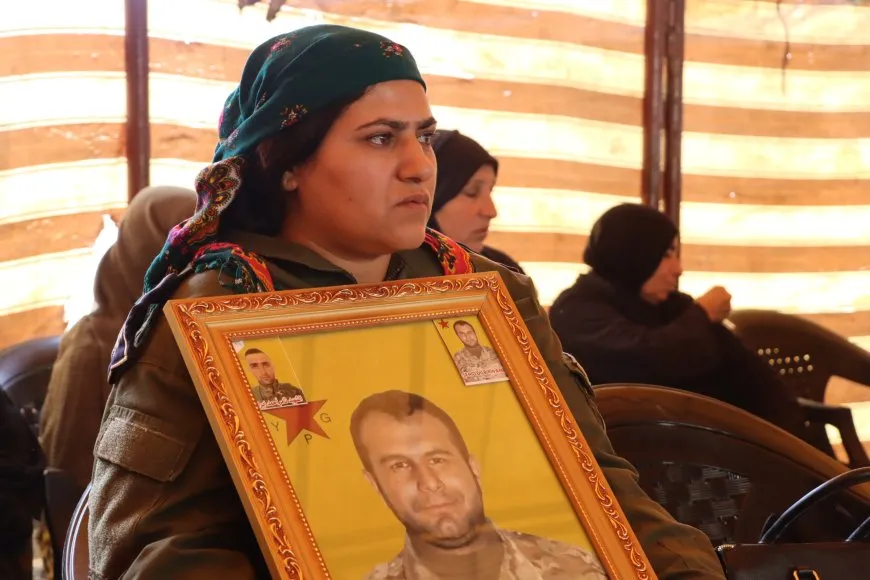 التشديد على تعزيز التكاتف في خيمة عزاء شهيدين بقامشلو