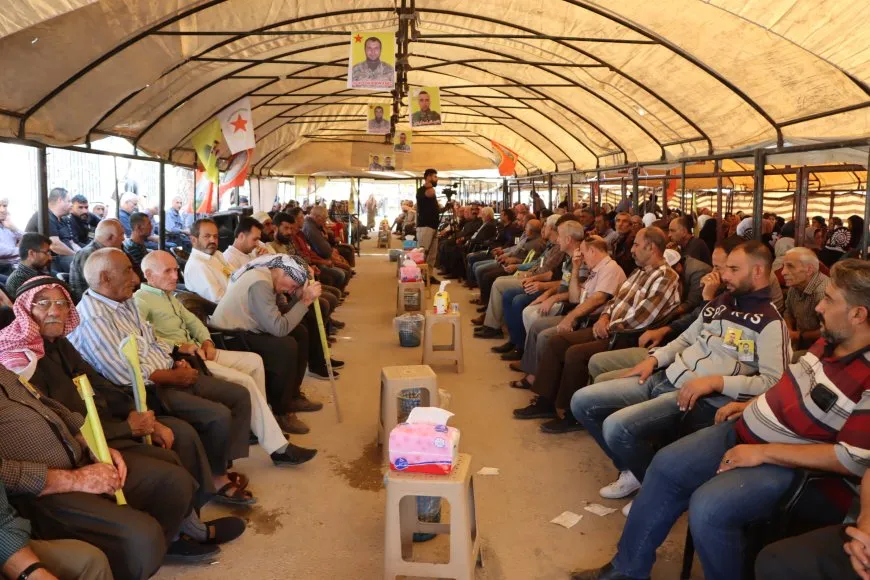 التشديد على تعزيز التكاتف في خيمة عزاء شهيدين بقامشلو